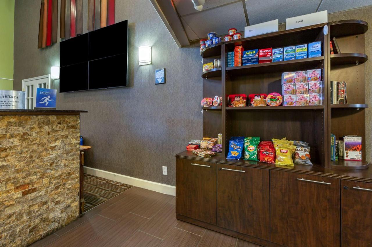 Best Western Airport Albuquerque Innsuites Hotel & Suites Exterior photo
