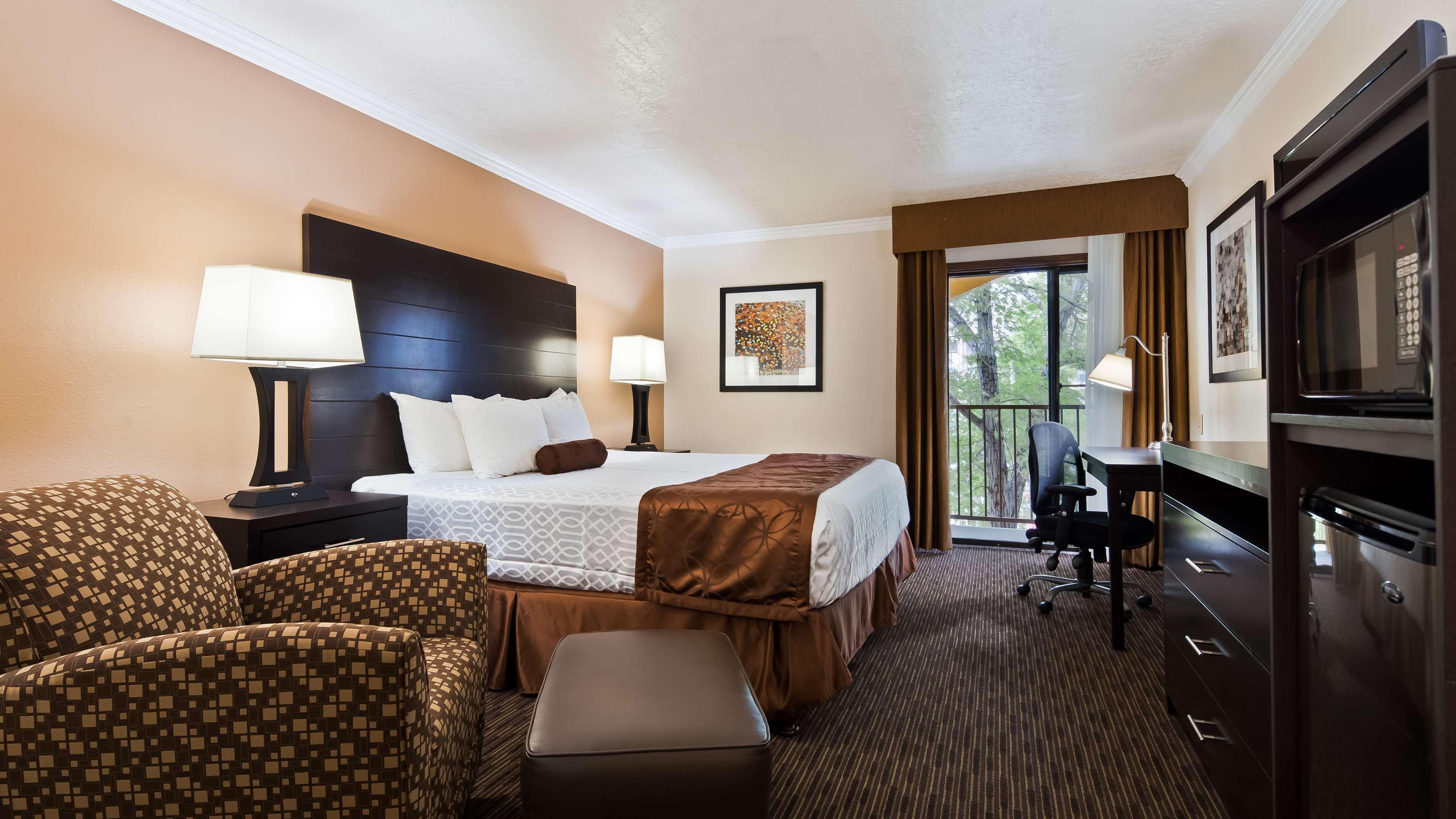 Best Western Airport Albuquerque Innsuites Hotel & Suites Exterior photo