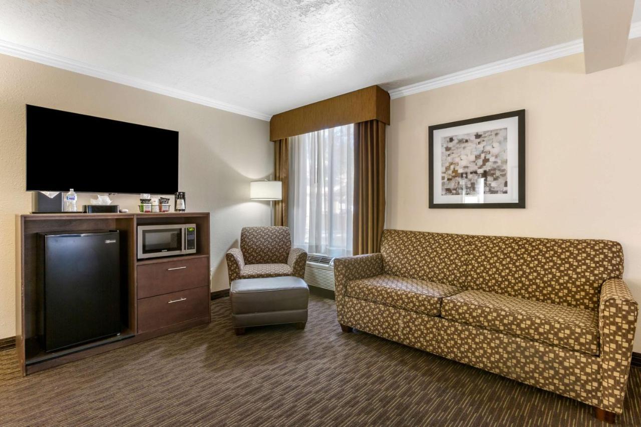 Best Western Airport Albuquerque Innsuites Hotel & Suites Exterior photo