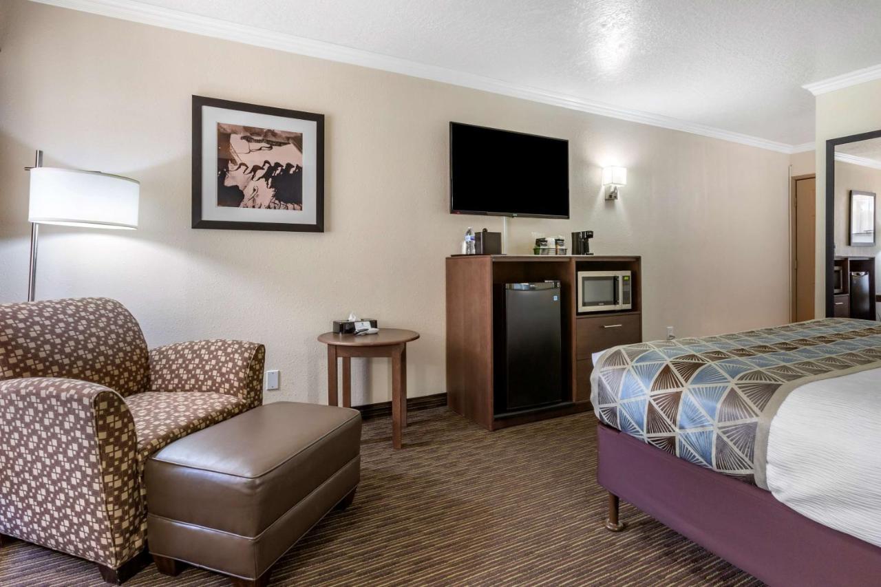Best Western Airport Albuquerque Innsuites Hotel & Suites Exterior photo