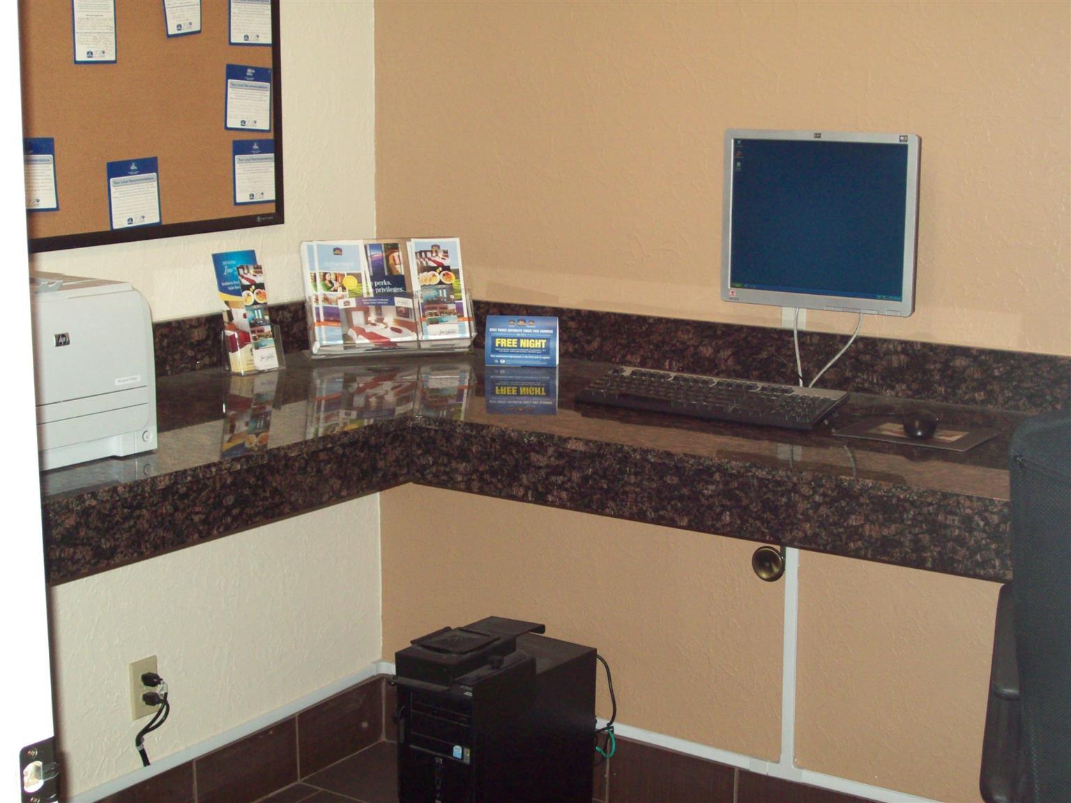 Best Western Airport Albuquerque Innsuites Hotel & Suites Exterior photo