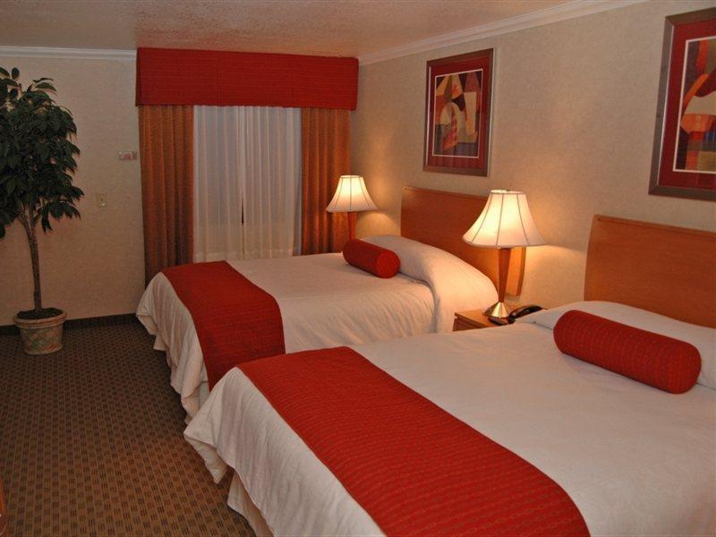 Best Western Airport Albuquerque Innsuites Hotel & Suites Exterior photo
