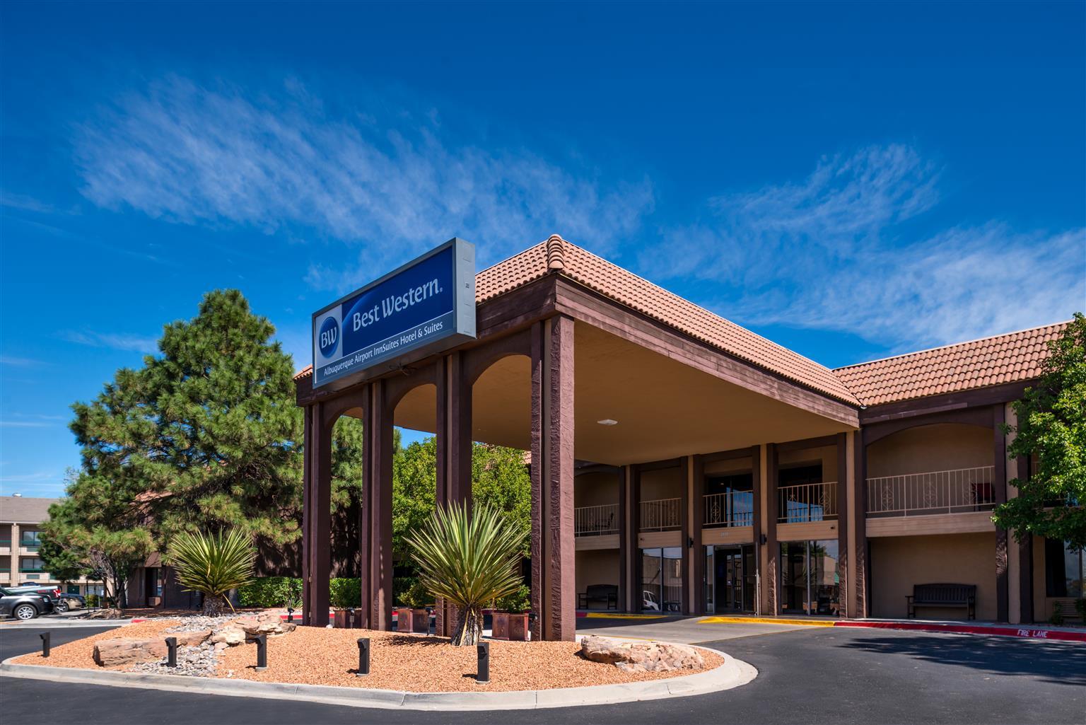 Best Western Airport Albuquerque Innsuites Hotel & Suites Exterior photo